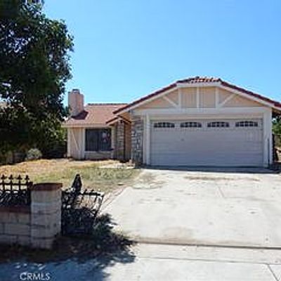 9422 Fremontia Ave, Fontana, CA 92335