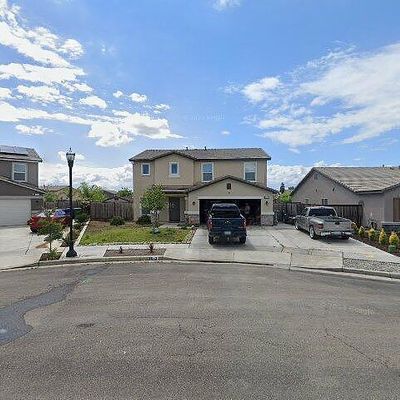 943 Harriett Ave, Sanger, CA 93657