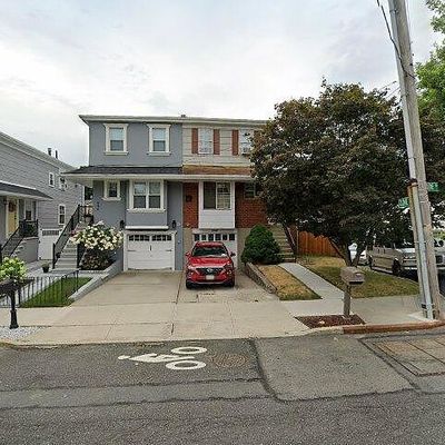 944 Clove Rd, Staten Island, NY 10301