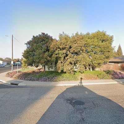 1651 S Church Ave, Reedley, CA 93654