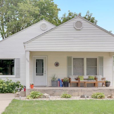 206 N Minier Ave, Minier, IL 61759