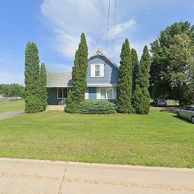 2706 Shore Dr, Marinette, WI 54143