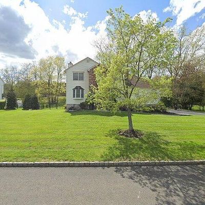 26 Anderson Rd, Pomona, NY 10970