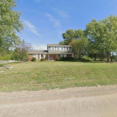 4109 Loves Creek Dr, Howell, MI 48843