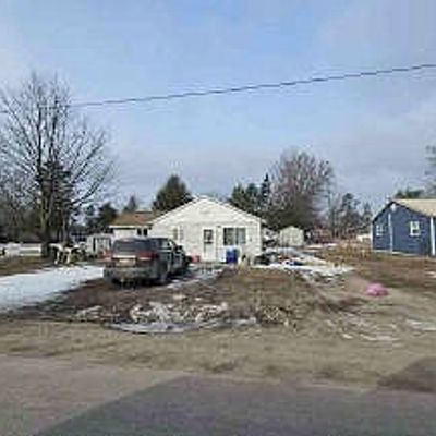 605 N Cherry St, Kalkaska, MI 49646