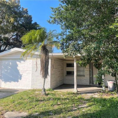 5025 Mile Stretch Dr, Holiday, FL 34690