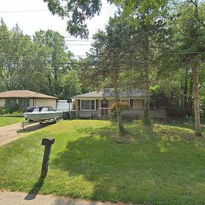 5220 Wilby St, Shelby Township, MI 48317