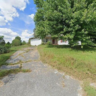 103 Jackson St, Cowan, TN 37318