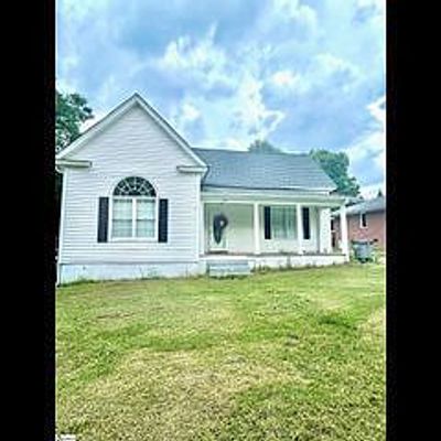 108 N Palmetto St, Liberty, SC 29657