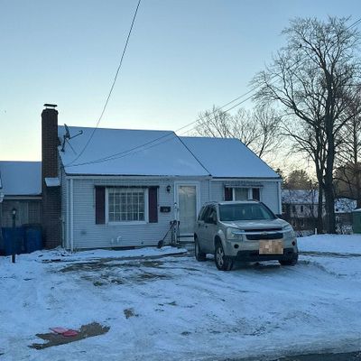 110 Lancaster Ave, West Springfield, MA 01089