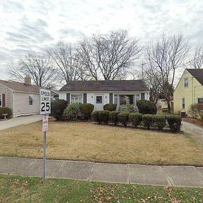 1124 Roosevelt Ave, Cuyahoga Falls, OH 44223