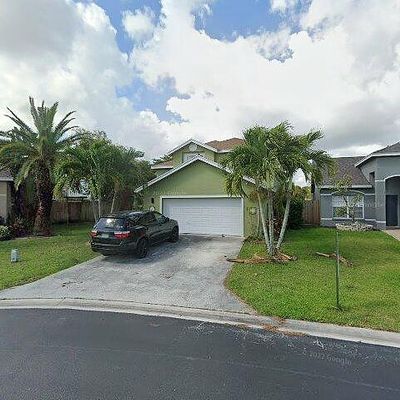 148 Heatherwood Dr, Royal Palm Beach, FL 33411