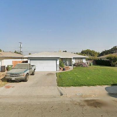 1444 Oak St, Selma, CA 93662