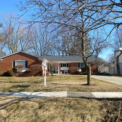 18940 Hampshire St, Lathrup Village, MI 48076