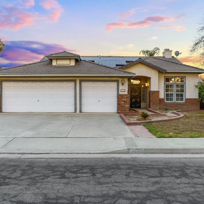 2593 Lake Way, Hanford, CA 93230