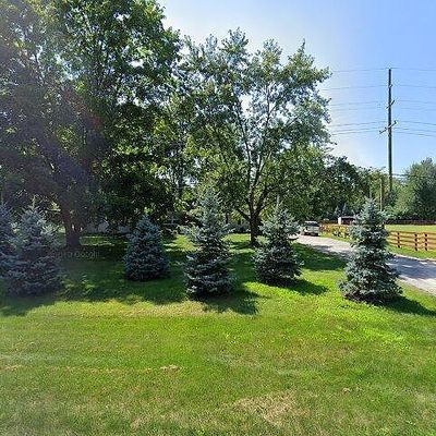 21485 Griswold Rd, South Lyon, MI 48178