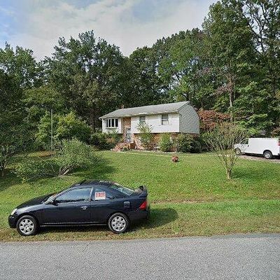 225 Green Arbor Dr, Fredericksburg, VA 22407