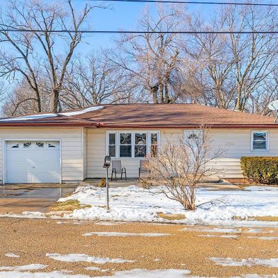 328 Randolph St, East Peoria, IL 61611