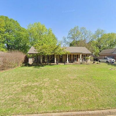 280 W Lawnwood Dr, Collierville, TN 38017