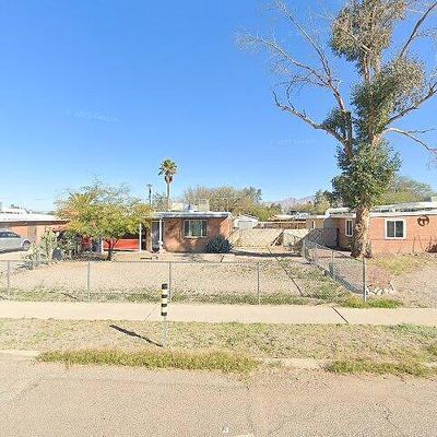 2925 E 21 St St, Tucson, AZ 85716