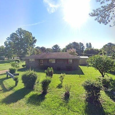 380 Lucky Town Loop, Elmore, AL 36025