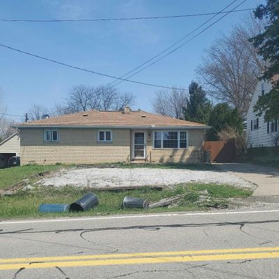 4119 Lake Pleasant Rd, Erie, PA 16504