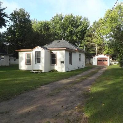 413 3 Rd Ave S, Princeton, MN 55371