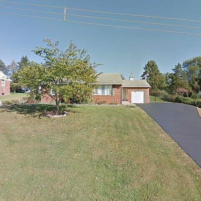 4625 Wolfs Church Rd, York, PA 17408