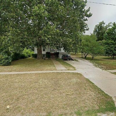 509 W Broadway St, Brunswick, MO 65236