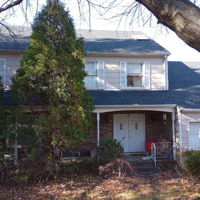 456 Pine Hill Rd, Leonia, NJ 07605