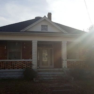 605 W Wood St, Paris, TN 38242