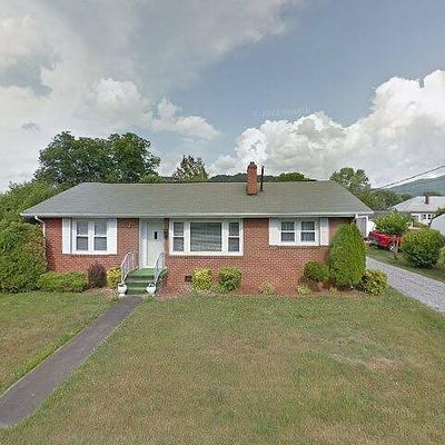 612 Broyles Ave, Erwin, TN 37650