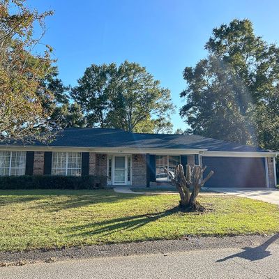 6363 Woodside Dr S, Theodore, AL 36582