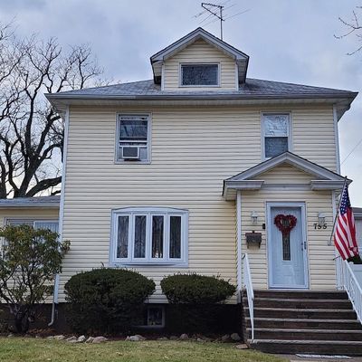 755 Abbott Ave, Ridgefield, NJ 07657