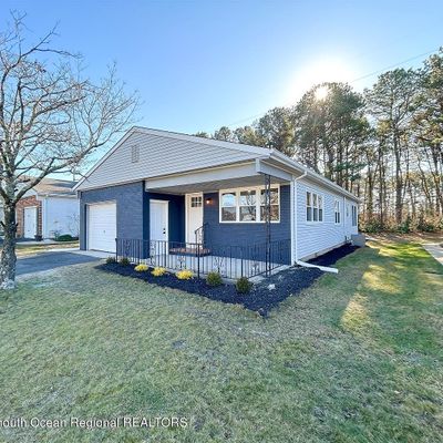 79 San Carlos St, Toms River, NJ 08757