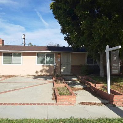 977 E Francis St, Corona, CA 92879