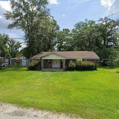 9849 S Lincoln Ave, Glen Saint Mary, FL 32040