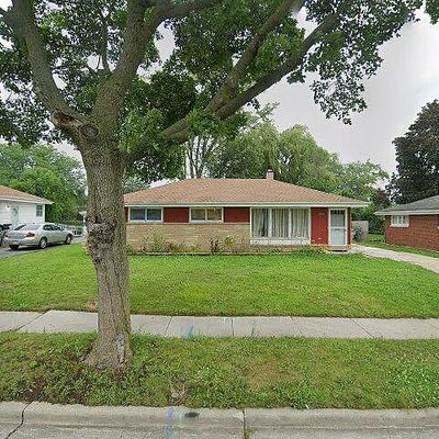 8808 W Brentwood Ave, Milwaukee, WI 53224