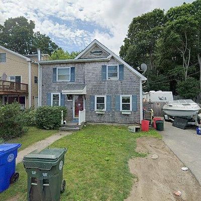 105 King Philip Ave, Bristol, RI 02809