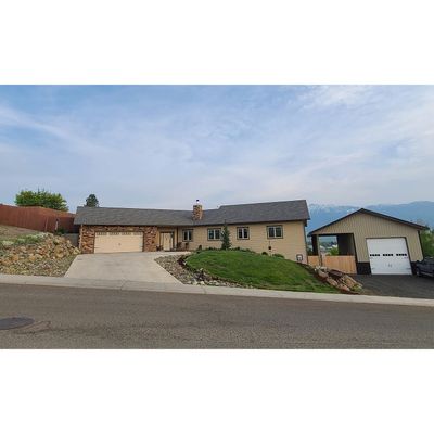 104 Nw Claire St, Enterprise, OR 97828