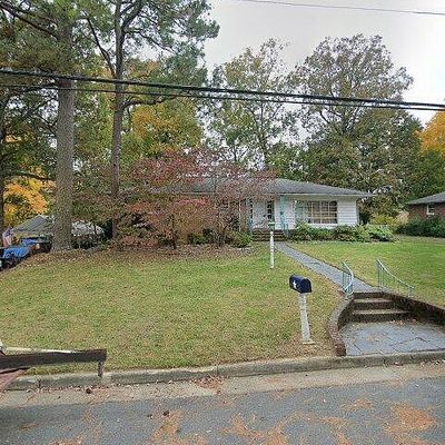 104 Winston Ave, Colonial Heights, VA 23834