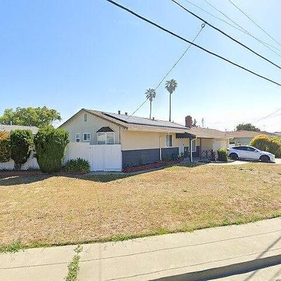 15300 Laverne Dr, San Leandro, CA 94579