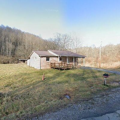 2143 Lower Georges Fork Holw, Clintwood, VA 24228