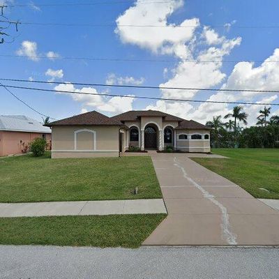 2903 Gleason Pkwy, Cape Coral, FL 33914