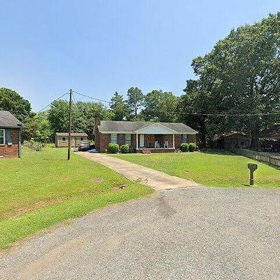 4 Hickory Hills Dr, Jackson, TN 38305