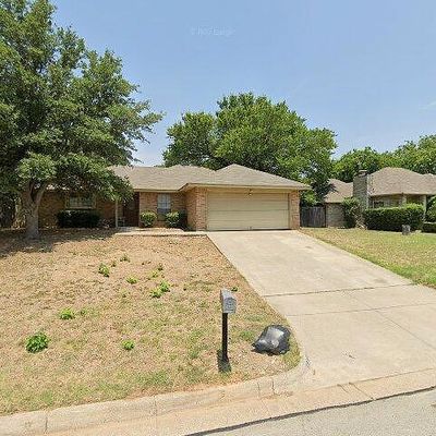 5410 Stagetrail Dr, Arlington, TX 76017