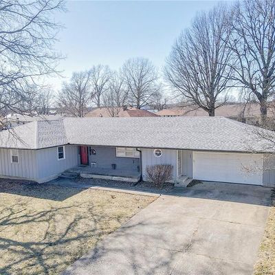 105 Michael Dr, Clinton, MO 64735