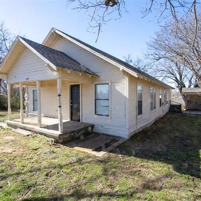 1102 Sherman Dr, Whitesboro, TX 76273