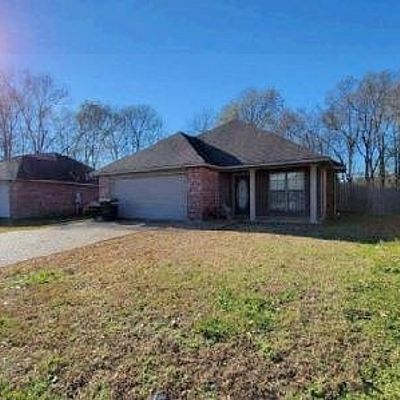 111 Cedarstone Dr, Terry, MS 39170