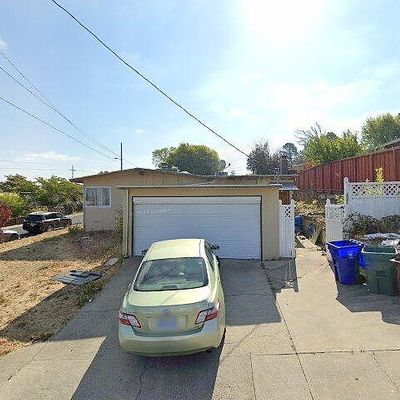 1005 E Meadow Ave, Pinole, CA 94564